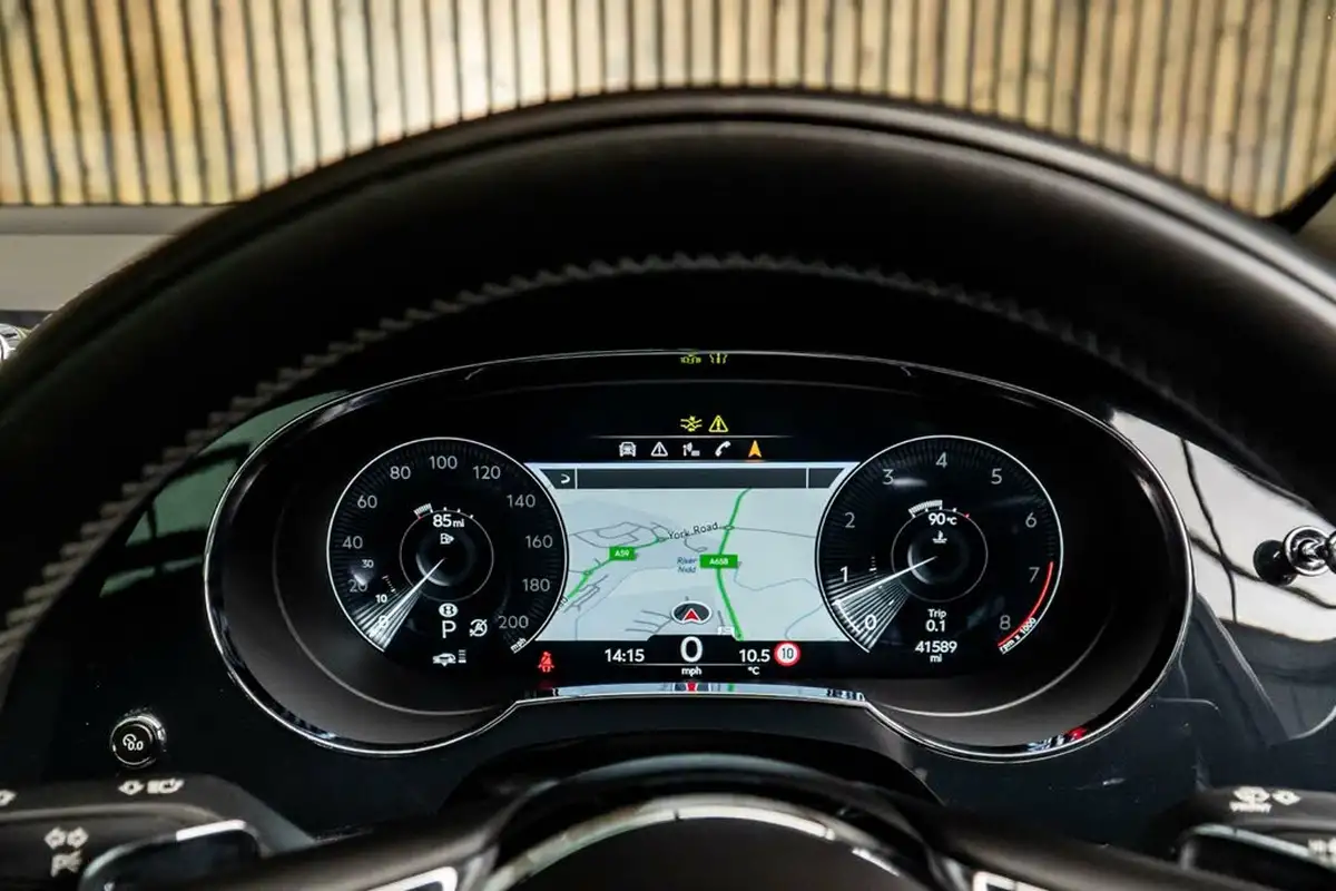 2021-bentley-bentayga-40-v8-big-34