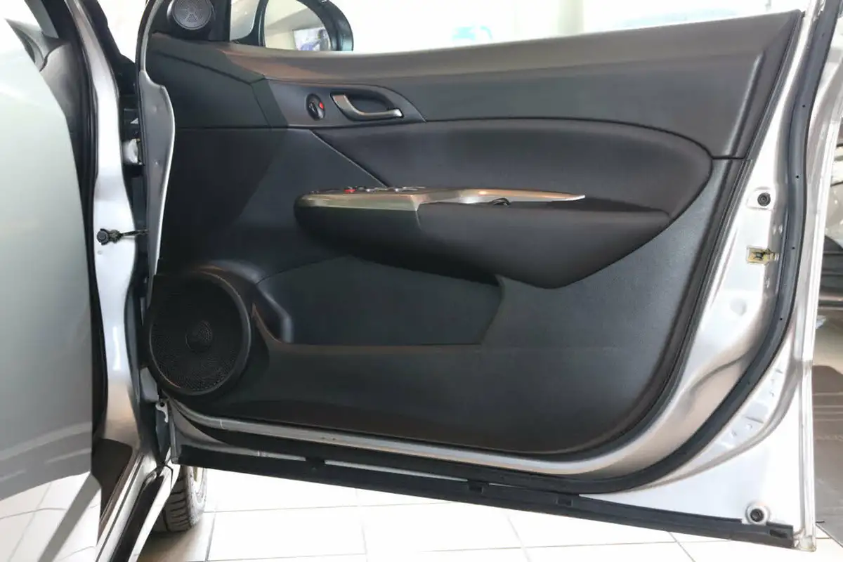 2011-honda-civic-18-es-t-big-25