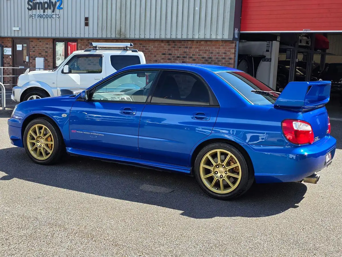 2004-subaru-impreza-big-30