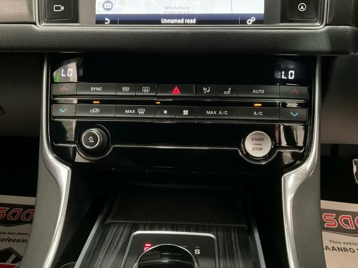 2017-jaguar-xf-30td-saloon-4d-big-45