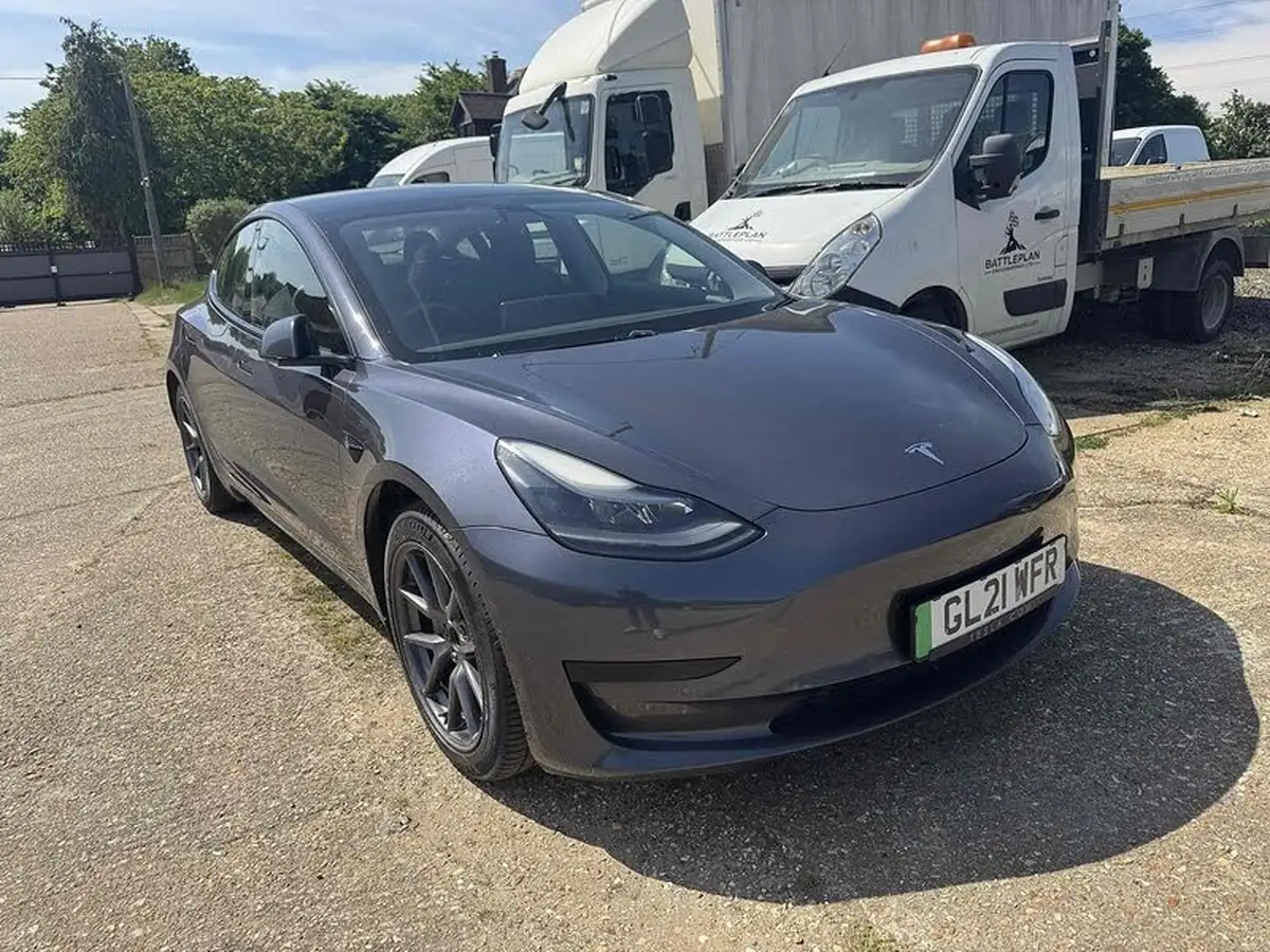 2021-tesla-model-3-e-standard-plus-big-0