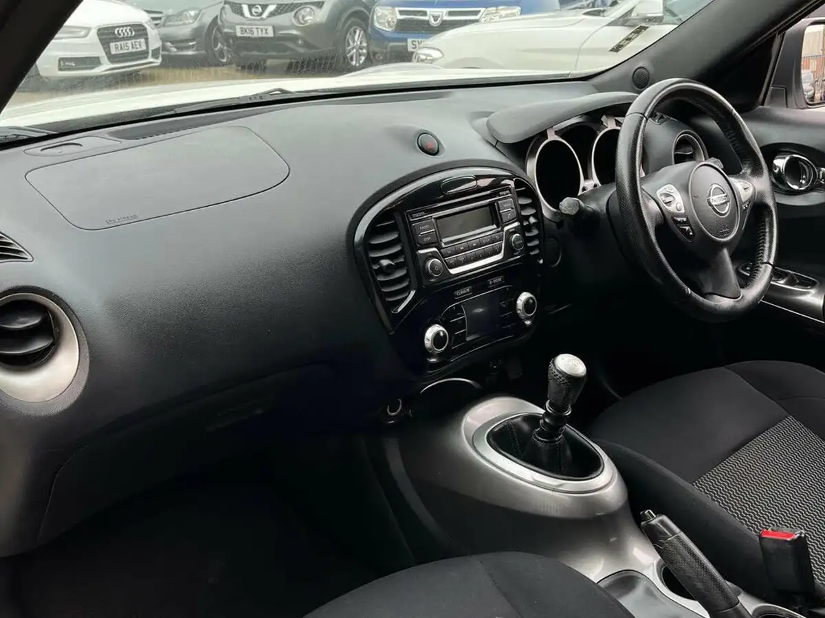 2015-nissan-juke-12-acenta-big-7
