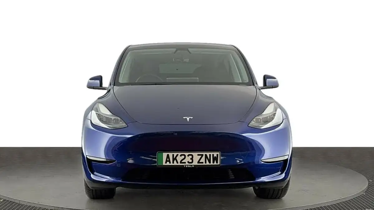 2023-tesla-model-y-e-rwd-big-7