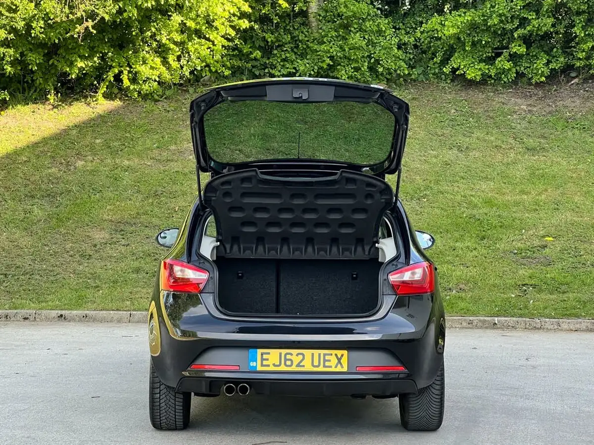 2013-seat-ibiza-16td-fr-105-cr-hatchback-5d-big-11