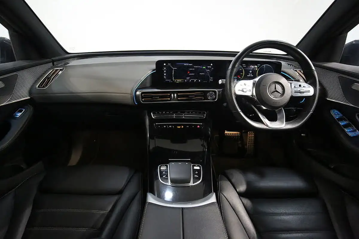 2021-mercedes-benz-eqc-e-eqc-400-amg-line-premium-big-30