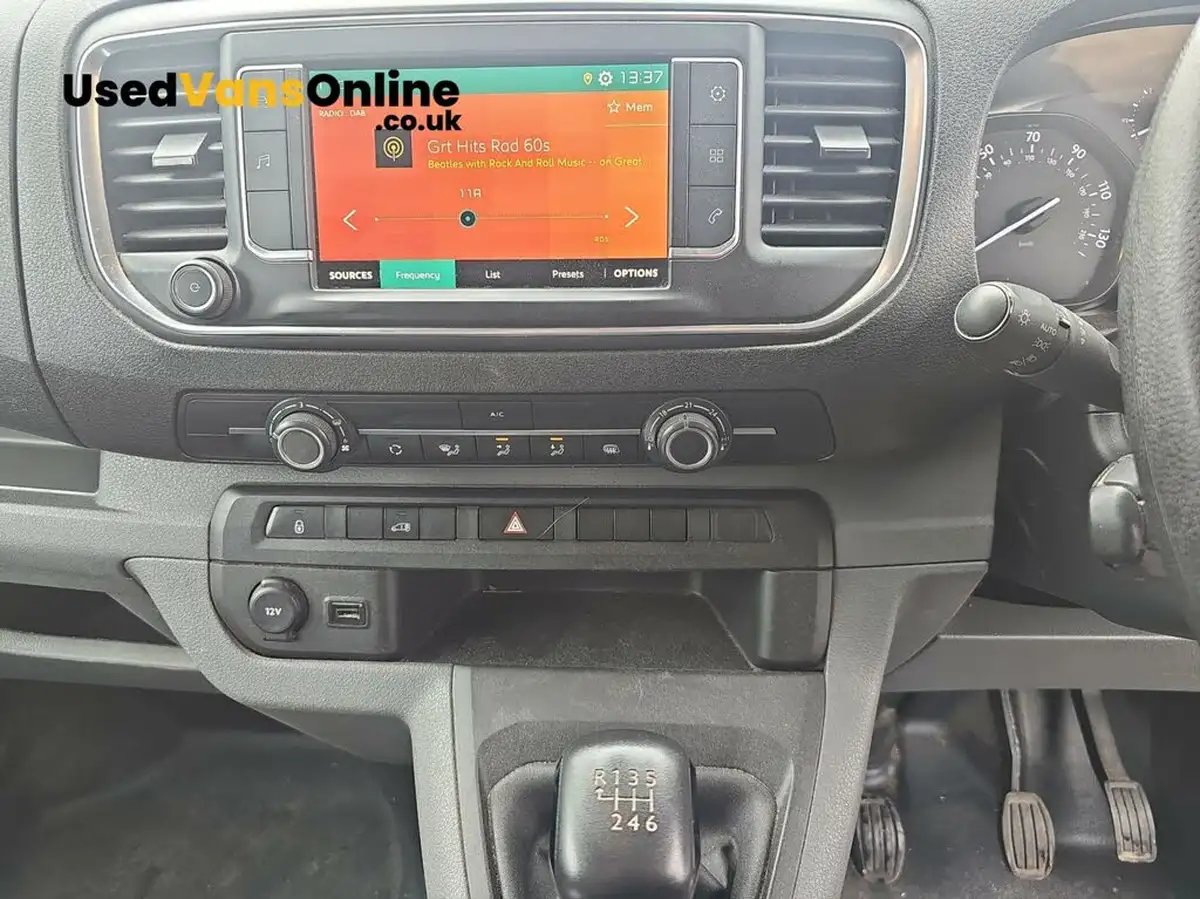 2022-citroen-dispatch-15bluehdi-enterprise-pro-xl-1000-big-9