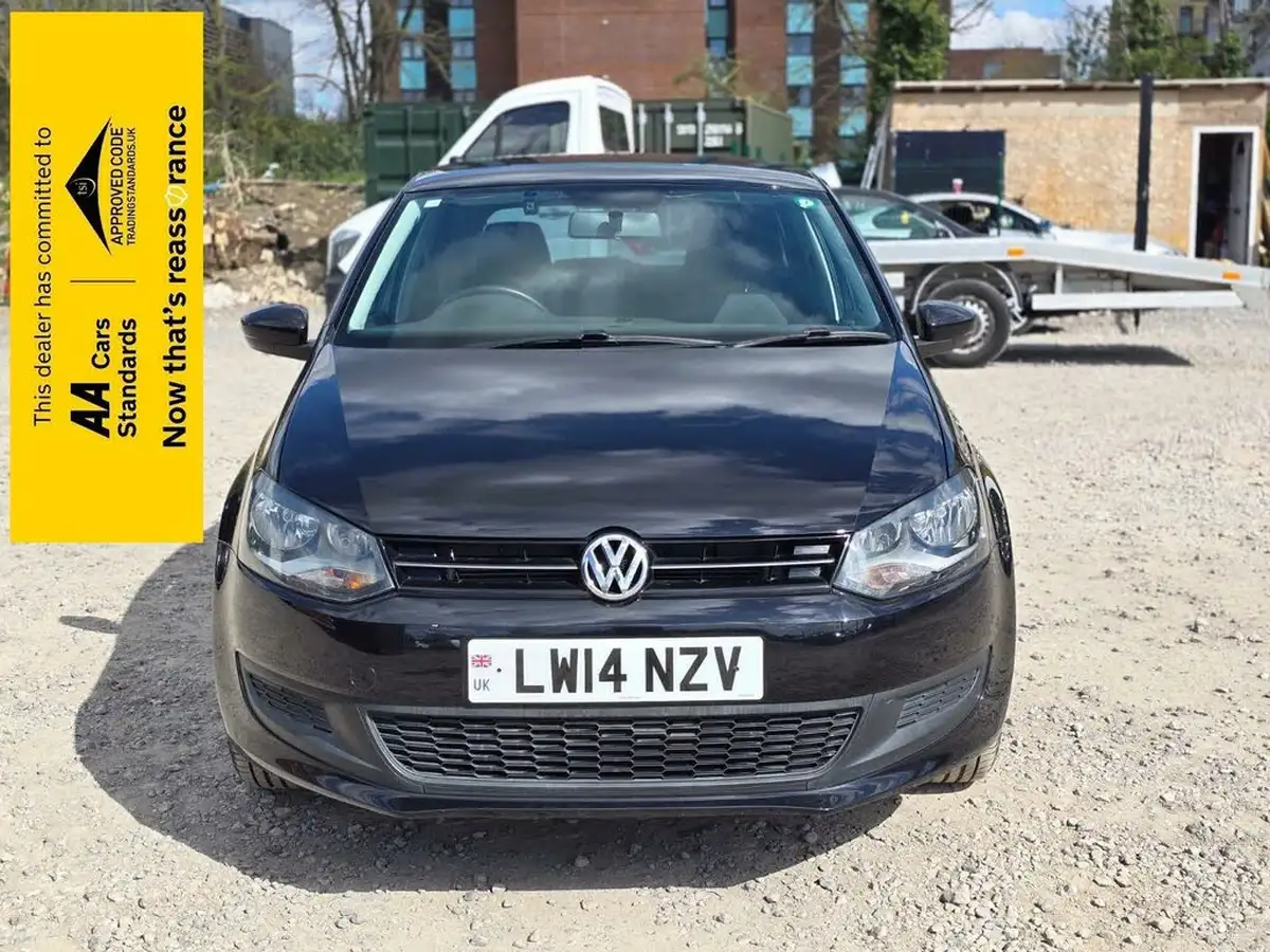 2014-volkswagen-polo-big-1
