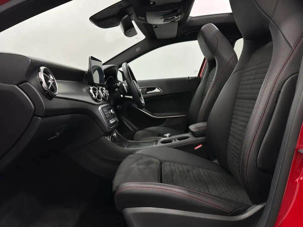 2020-mercedes-benz-gla-class-16-gla-200-amg-line-edition-plus-7g-dct-big-35