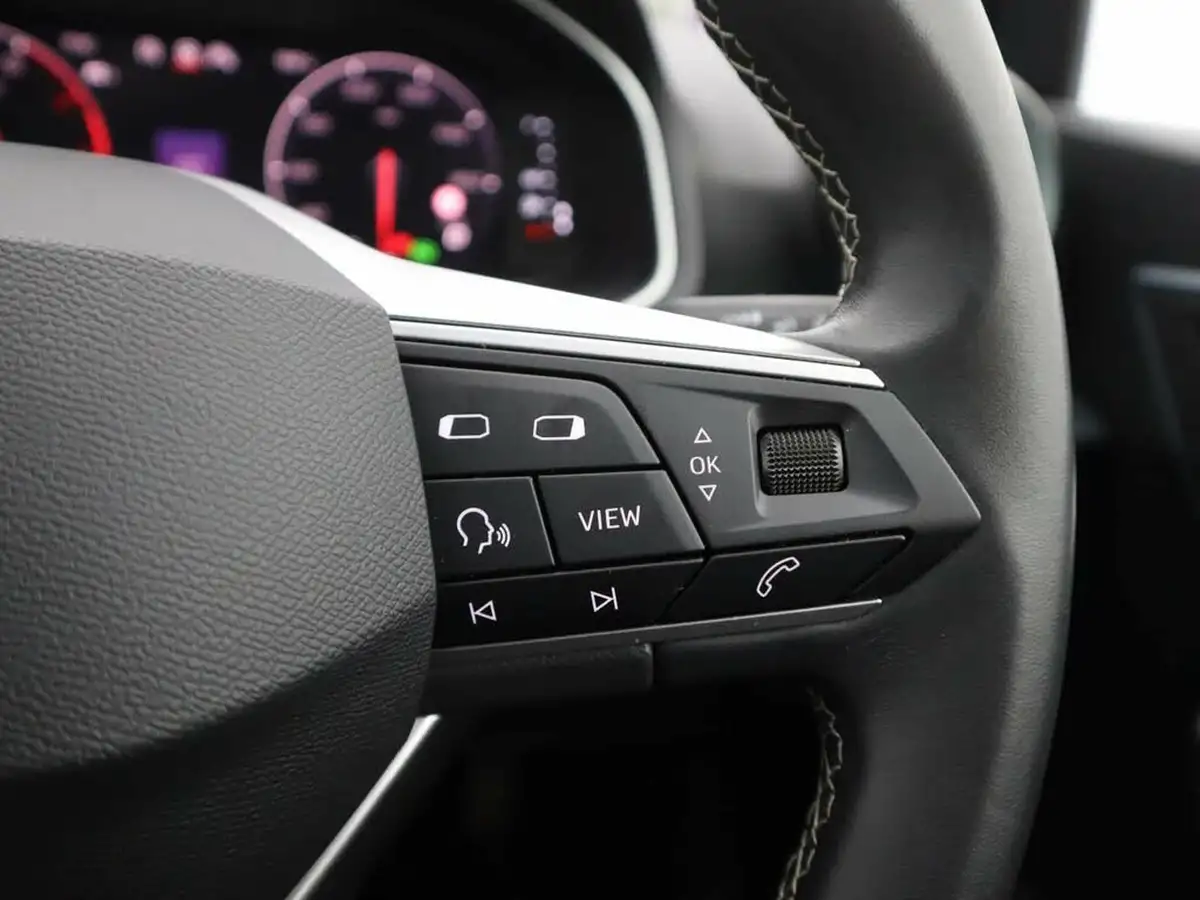 2024-seat-arona-10-tsi-xperience-lux-111ps-dsg-big-41