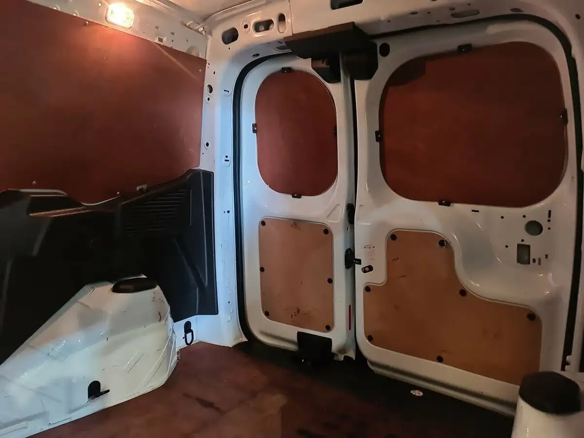 2021-ford-transit-courier-10t-limited-ecoboost-big-23