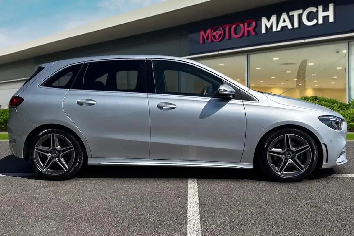 2020-mercedes-benz-b-class-20d-b200d-amg-line-executive-big-2