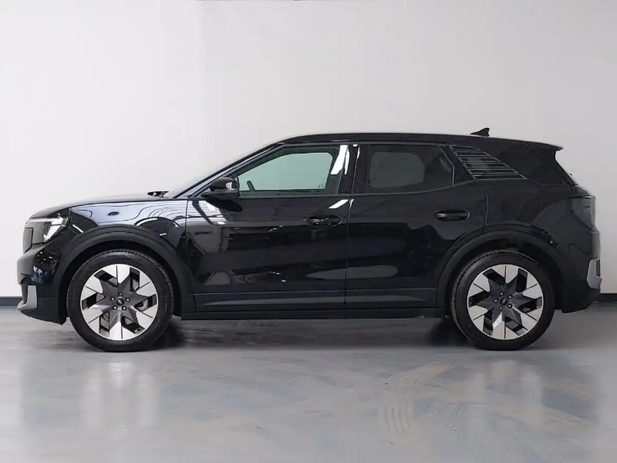 2024-ford-explorer-e-premium-286ps-77kwh-big-3