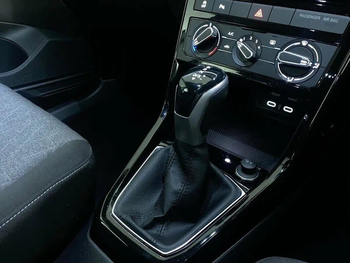 2024-volkswagen-t-cross-10-tsi-move-110ps-dsg-big-20