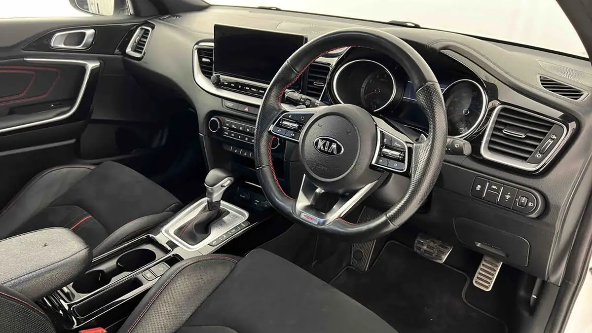 2021-kia-pro-ceed-16-t-gdi-gt-big-13