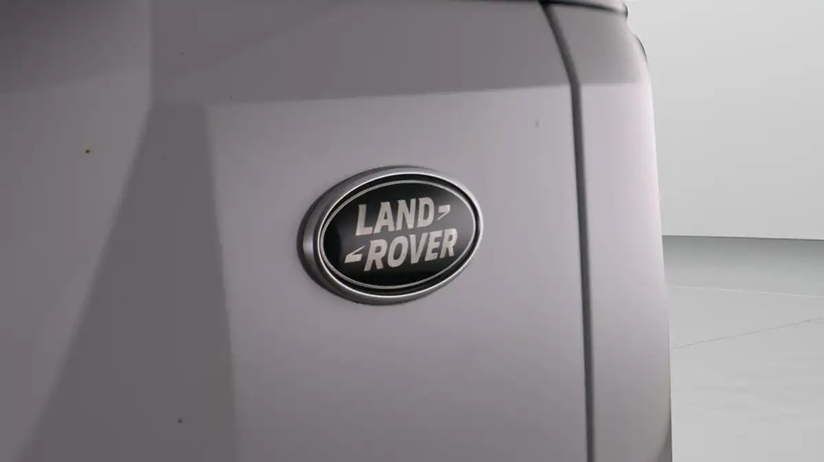 2022-land-rover-range-rover-evoque-15-p300e-r-dynamic-s-big-22