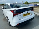 2019-toyota-prius-small-9