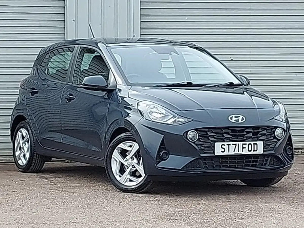 2021-hyundai-i10-10-se-connect-big-0