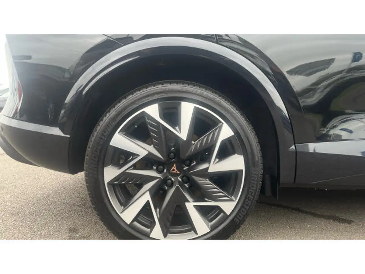 2025-cupra-formentor-15-e-hybrid-vz1-big-6