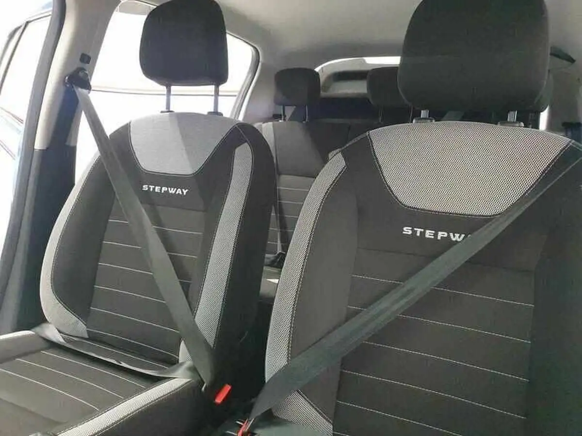 2019-dacia-sandero-stepway-09-tce-essential-big-18