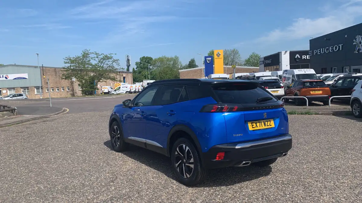 2021-peugeot-2008-suv-12-puretech-gt-eat8-big-4
