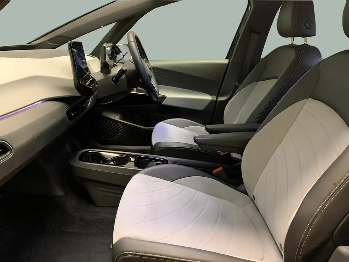 2022-volkswagen-id3-e-family-204ps-performance-big-3