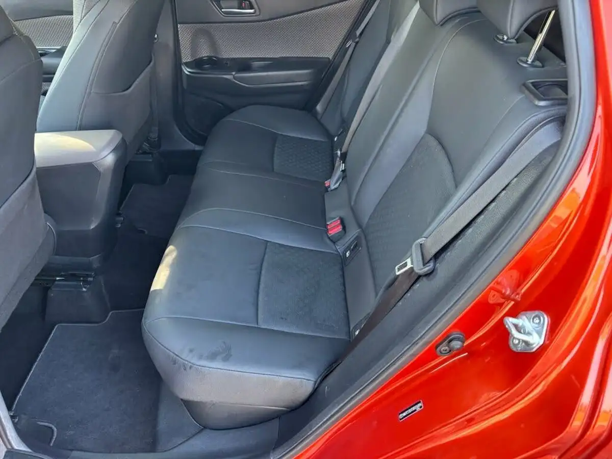 2020-toyota-c-hr-20-vvt-i-orange-edition-big-17