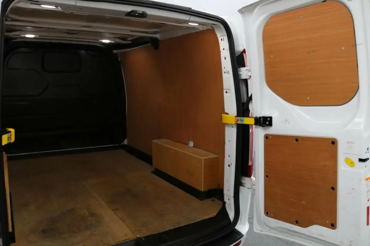 2022-ford-transit-custom-20tdci-300-l1h1-limited-130pseu6dt-panel-van-auto-big-17