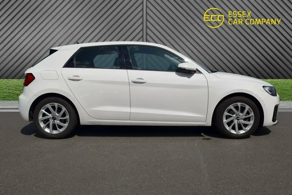2021-audi-a1-10-30-tfsi-sport-110ps-big-4