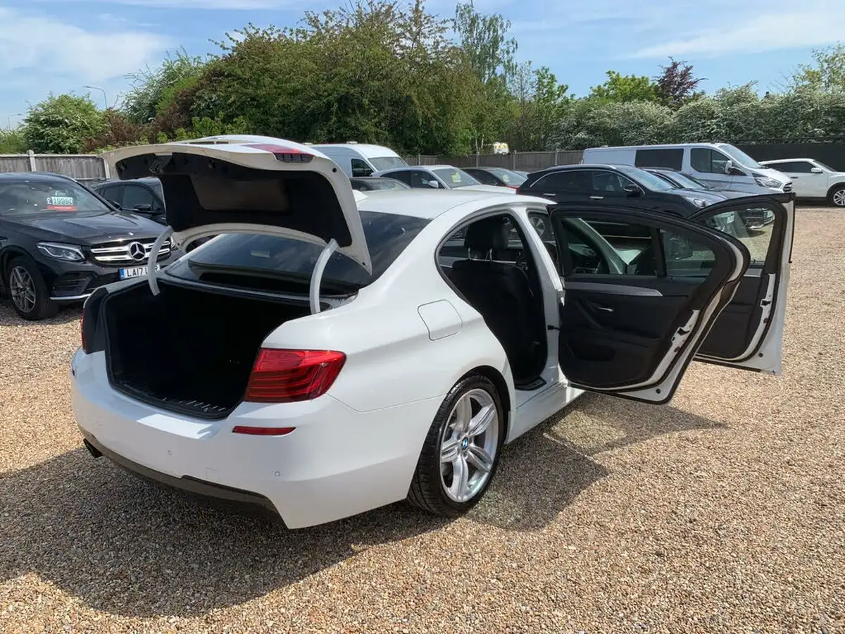 2015-bmw-5-series-30td-530d-m-sport-saloon-4d-big-50