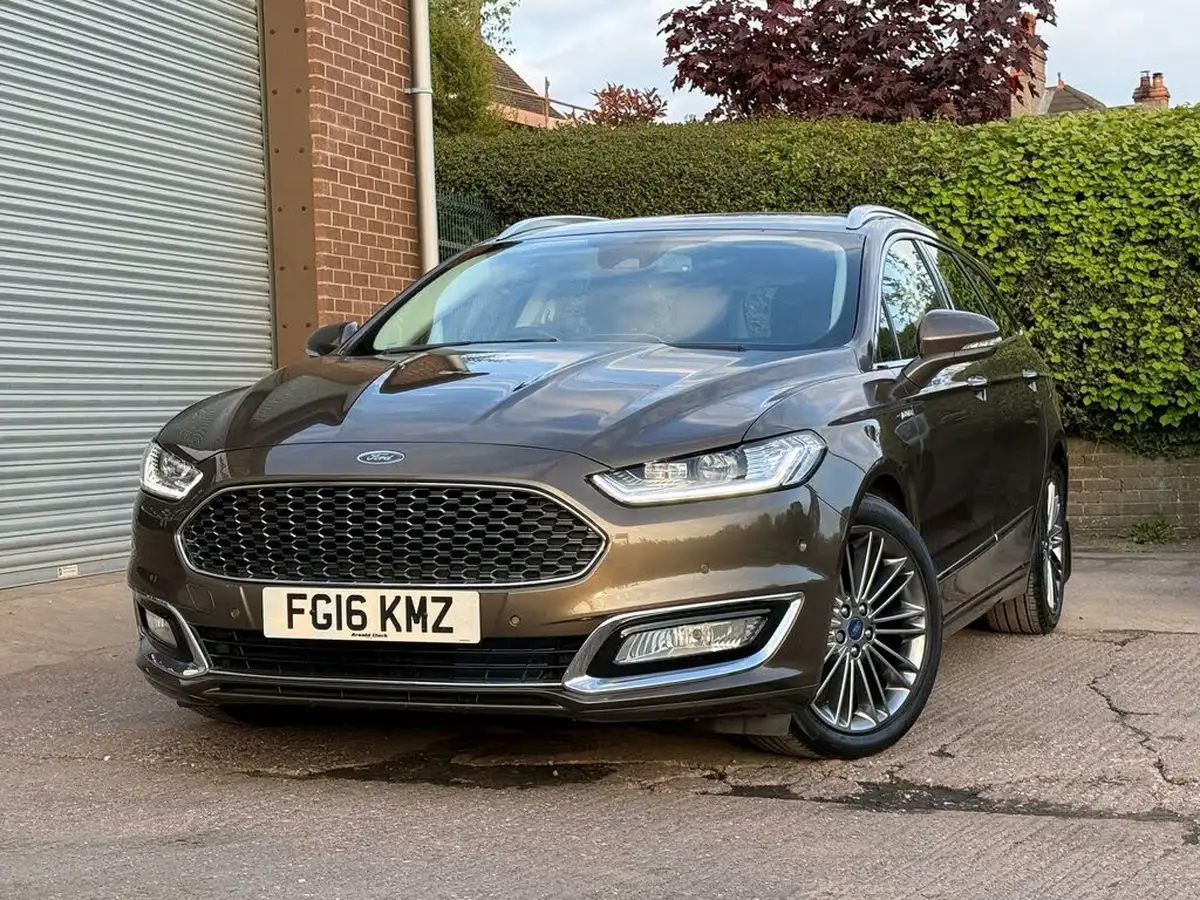 2016-ford-mondeo-20tdci-vignale-210ps-estate-5d-powershift-big-2