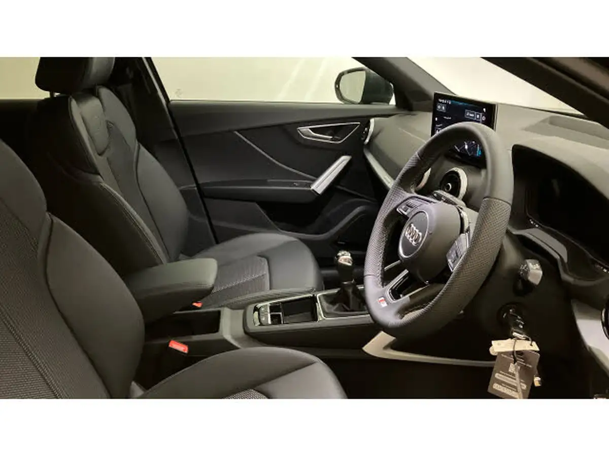 2024-audi-q2-15-35-tfsi-s-line-big-27