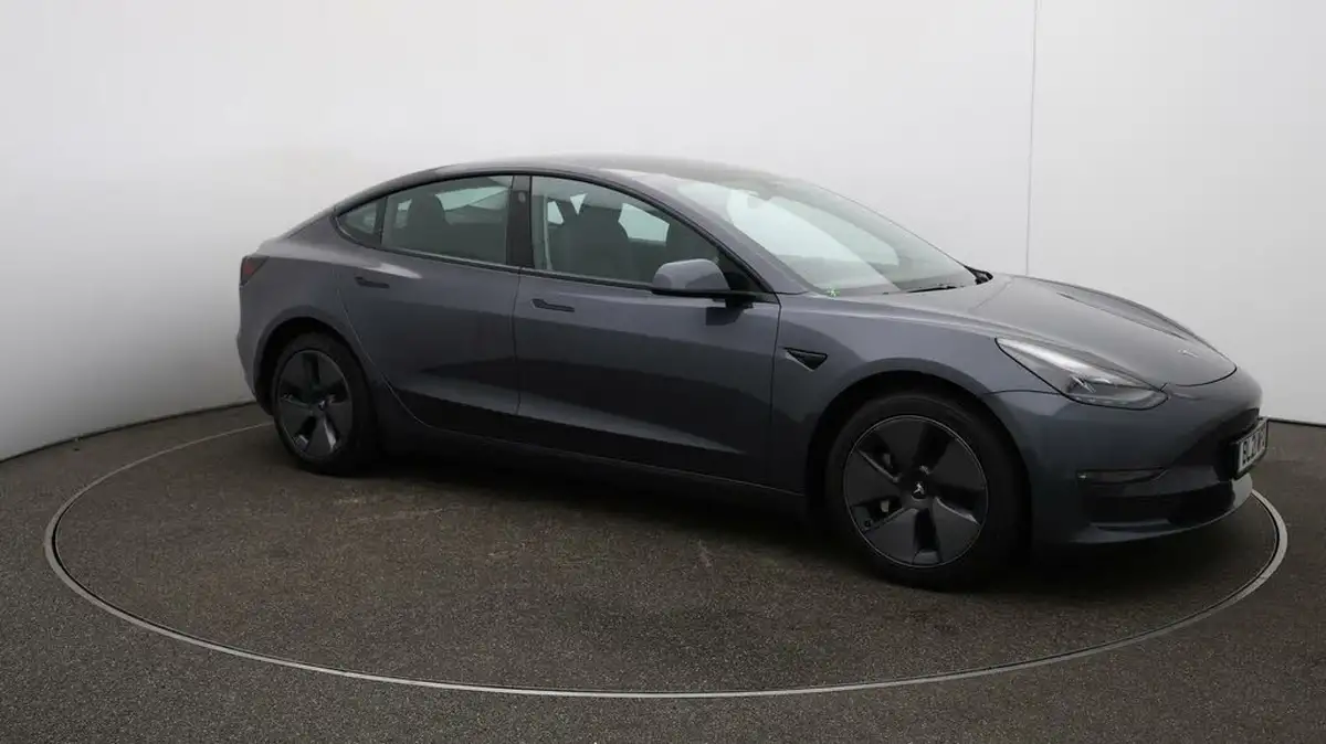 2021-tesla-model-3-e-long-range-4x4-big-37