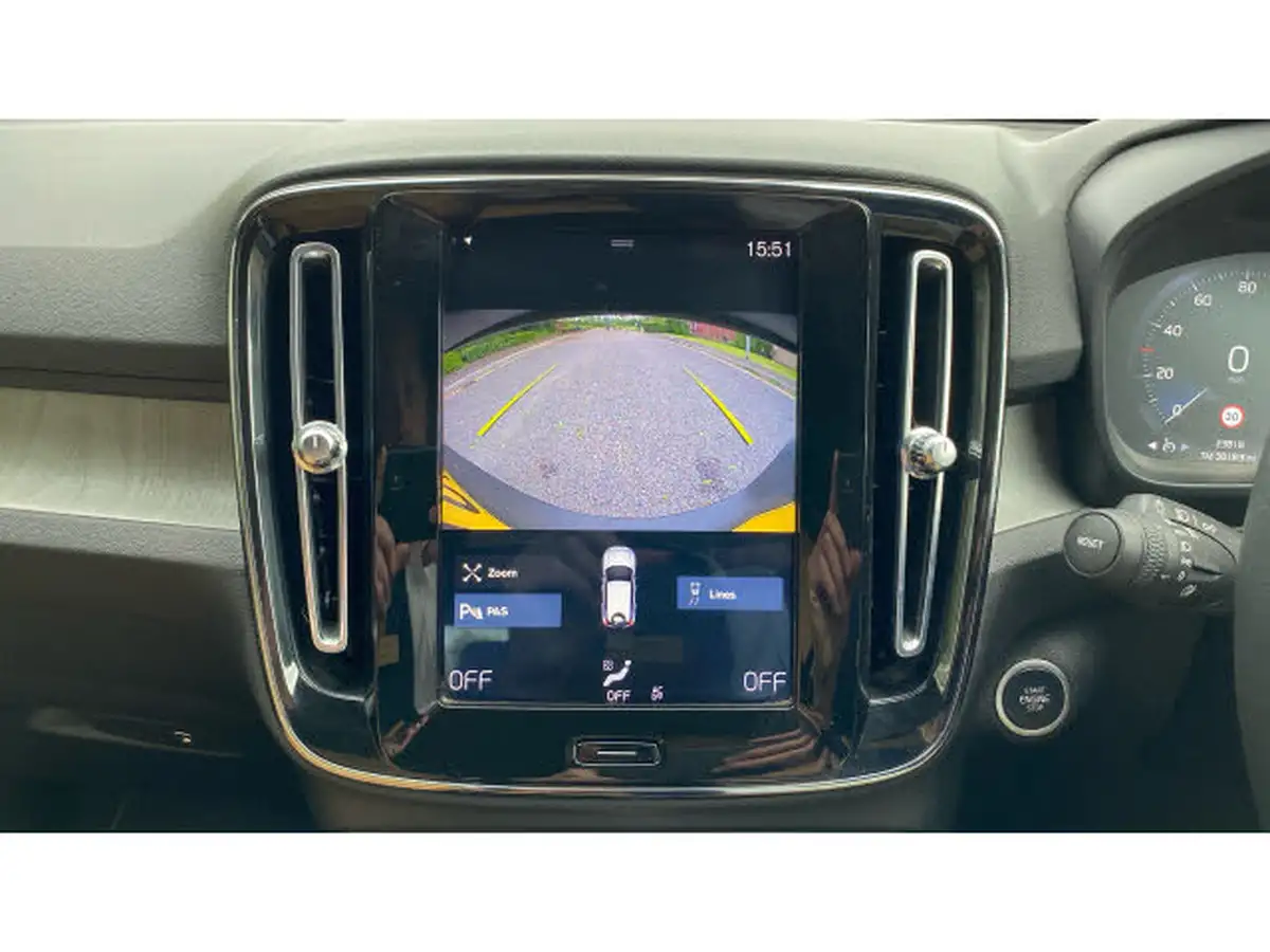 2020-volvo-xc40-20-b4-inscription-big-35
