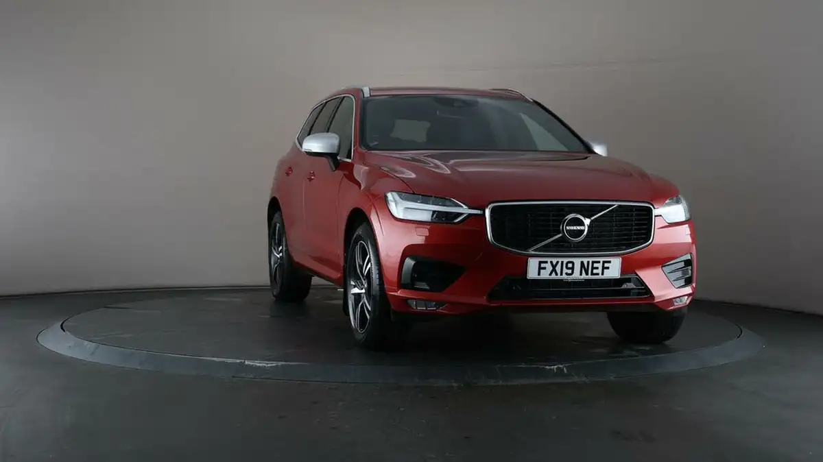 2019-volvo-xc60-20td-d4-r-design-4x4-ss-geartronic-big-43