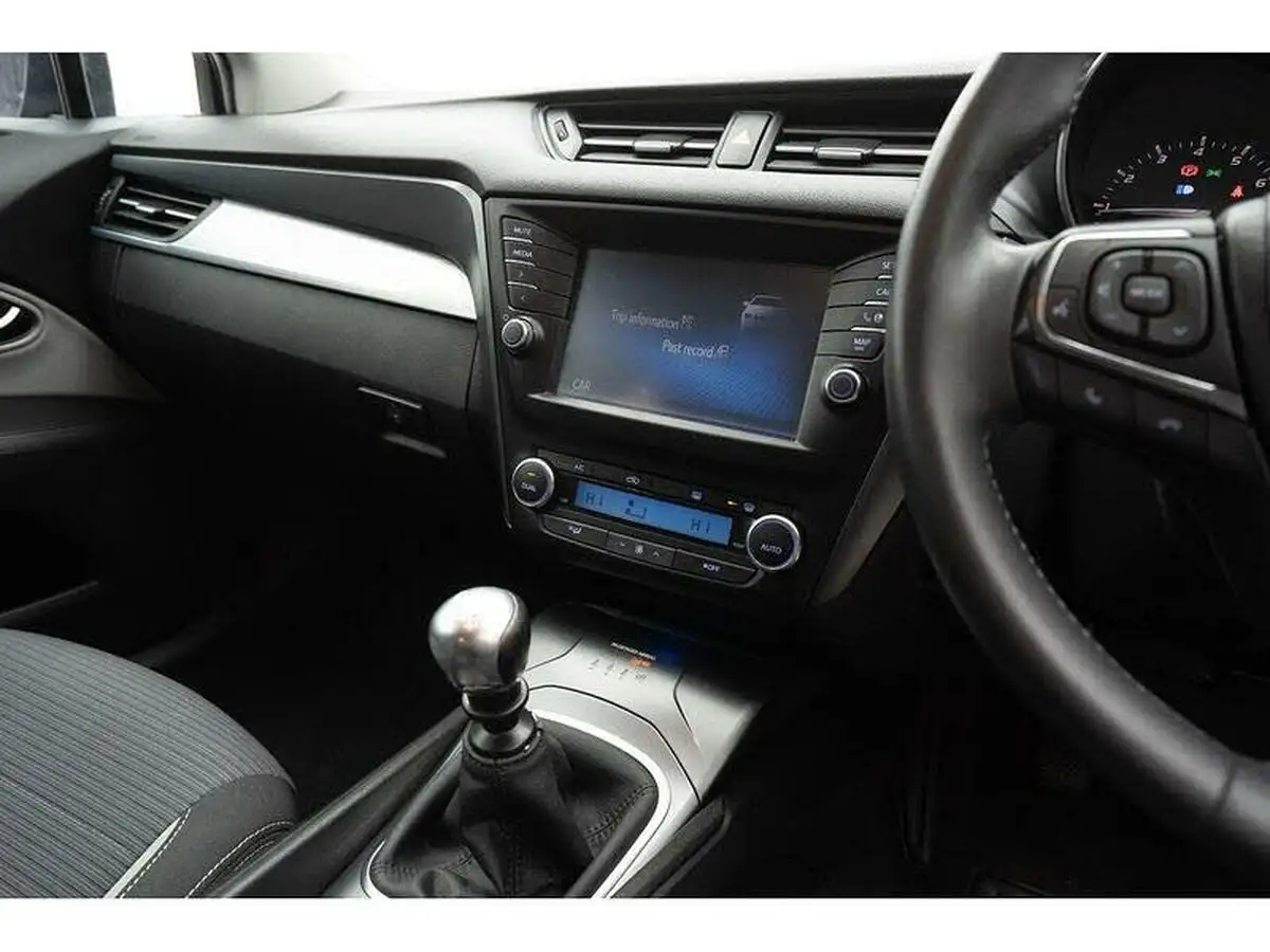 2016-toyota-avensis-18-v-matic-business-edition-saloon-4d-big-31
