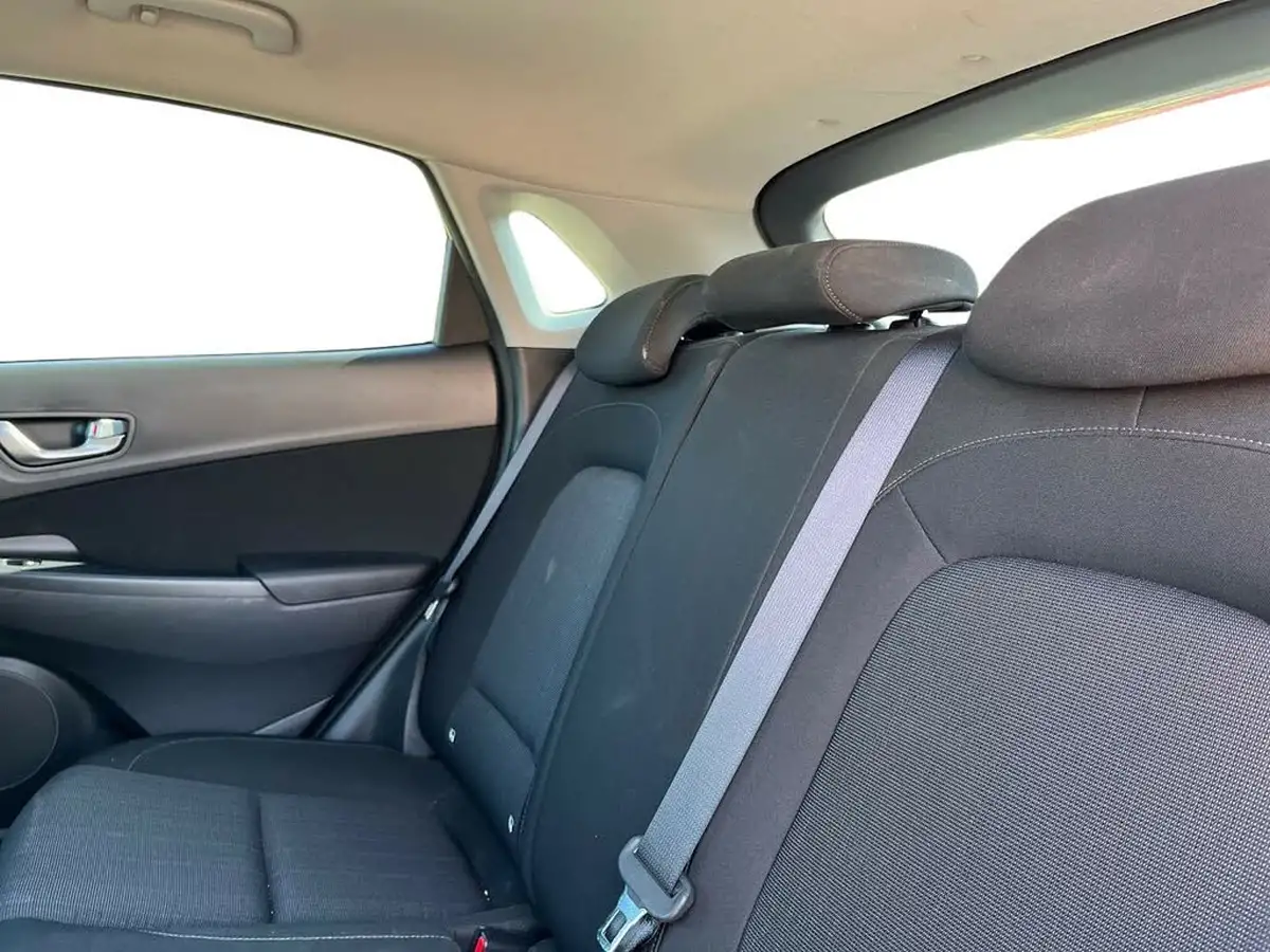 2022-hyundai-kona-16-gdi-premium-big-9