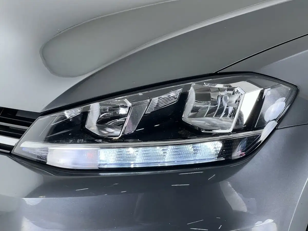 2018-volkswagen-golf-16tdi-se-nav-hatchback-5d-dsg-big-5