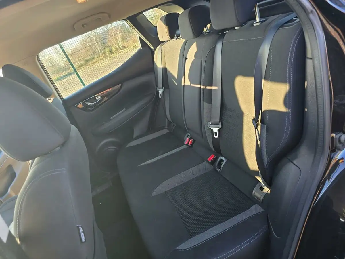 2018-nissan-qashqai-15dci-acenta-premium-heat-pack-big-30