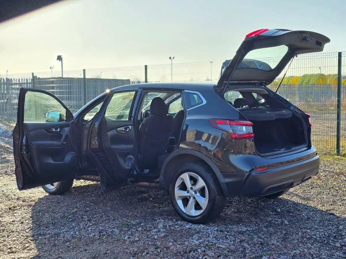2018-nissan-qashqai-15dci-acenta-premium-heat-pack-big-6