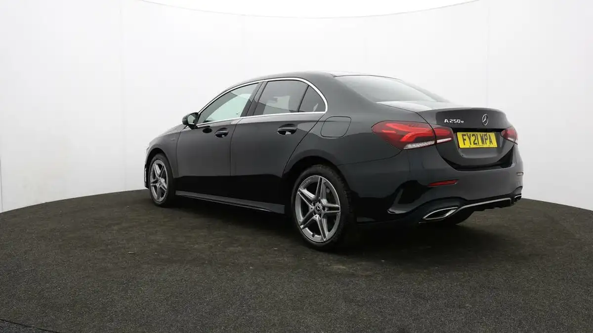 2021-mercedes-benz-a-class-13-a250e-amg-line-executive-saloon-4d-big-68
