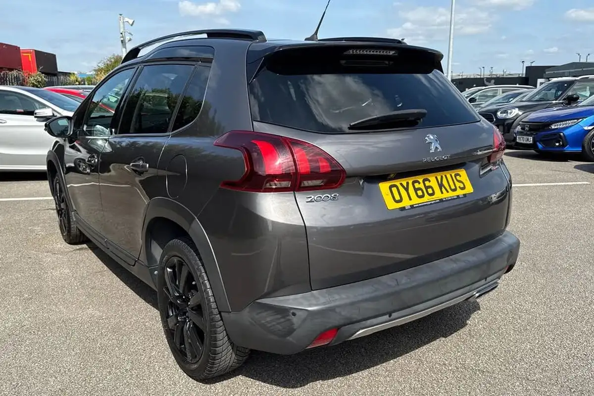 2016-peugeot-2008-suv-12-puretech-gt-line-130bhp-big-7