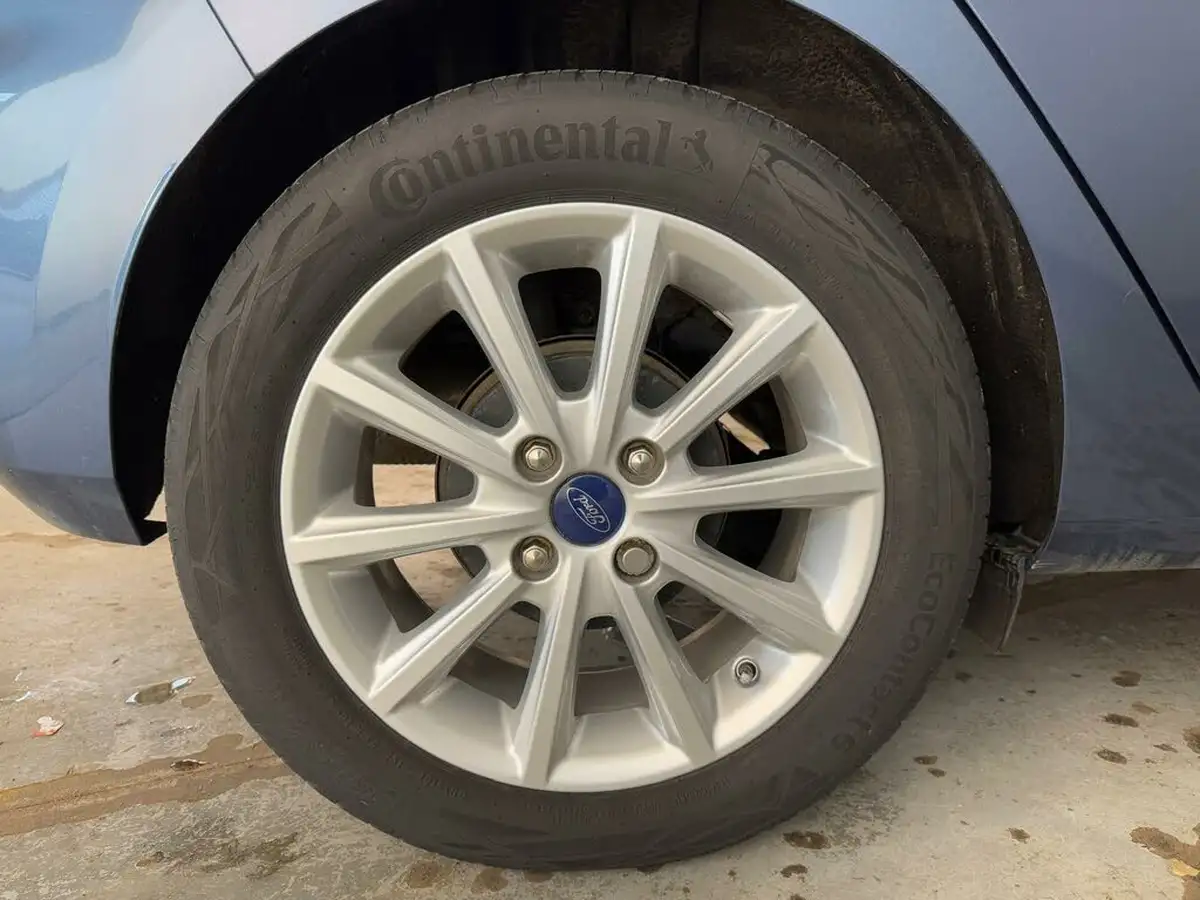 2020-ford-fiesta-10t-titanium-95ps-big-30