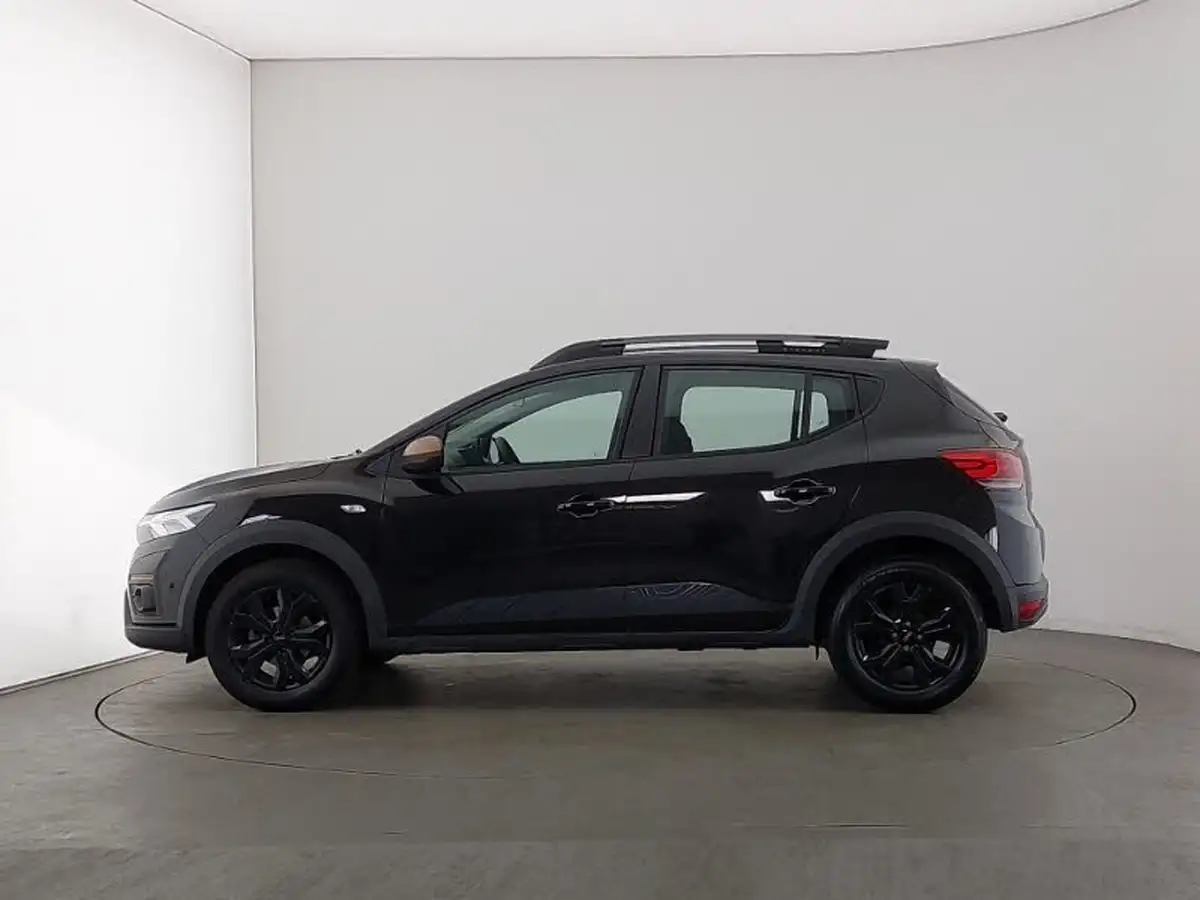 2023-dacia-sandero-stepway-10-tce-essential-90bhp-big-3