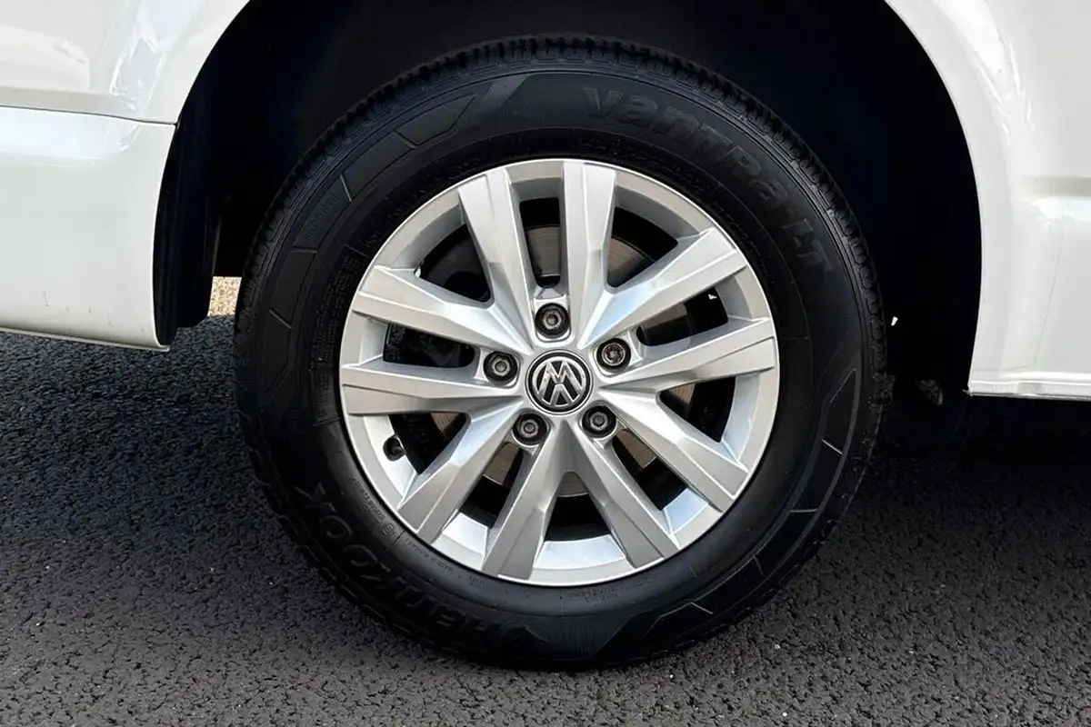 2024-volkswagen-transporter-big-22