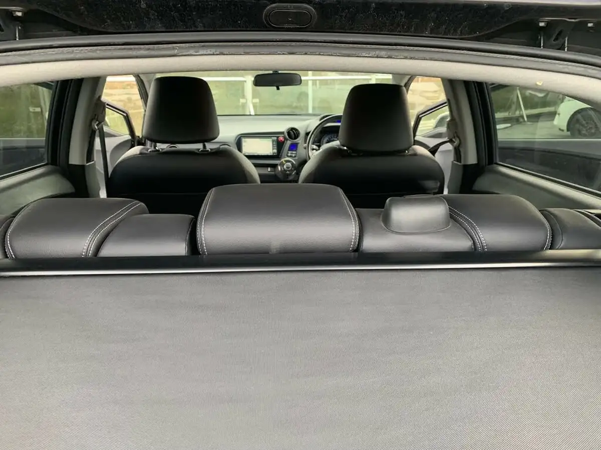 2013-honda-insight-big-18