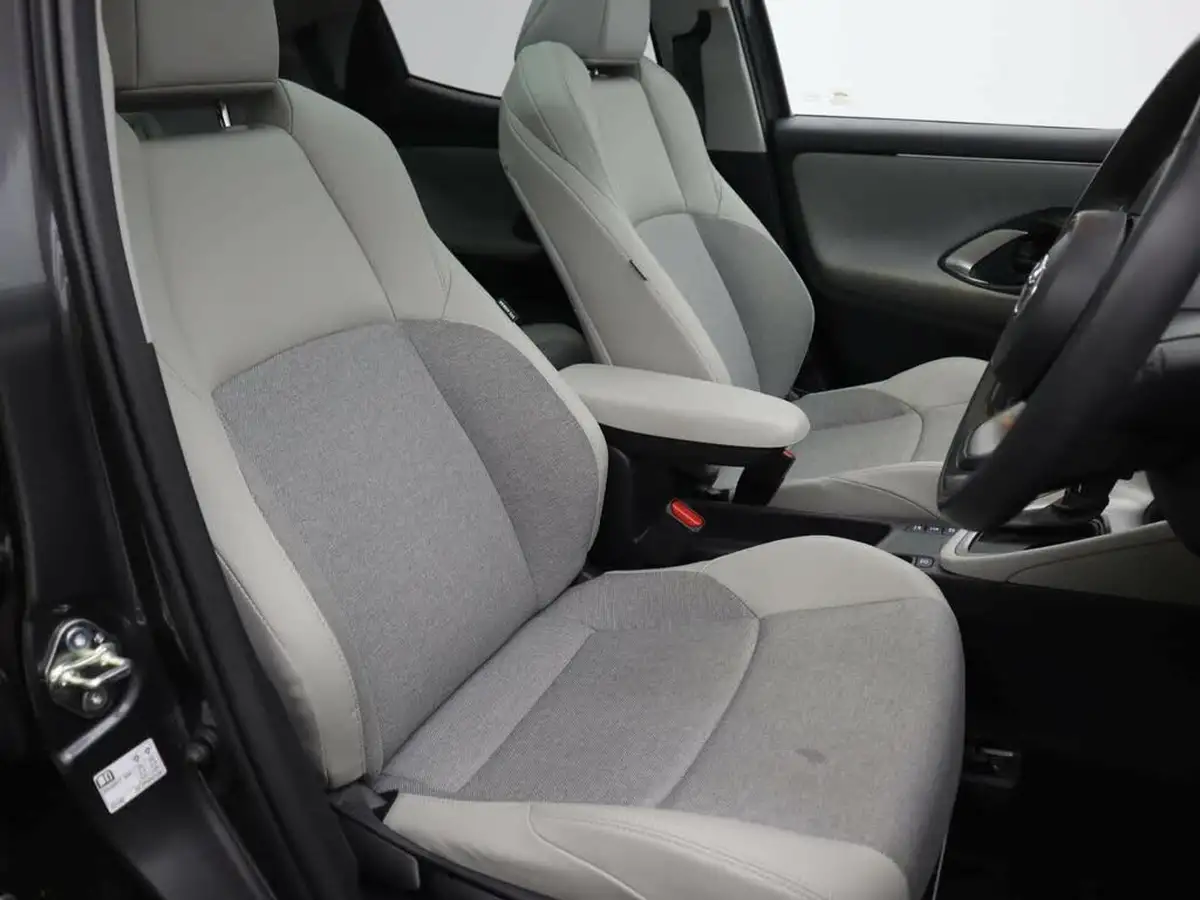 2022-toyota-yaris-15-vvt-i-excel-big-7