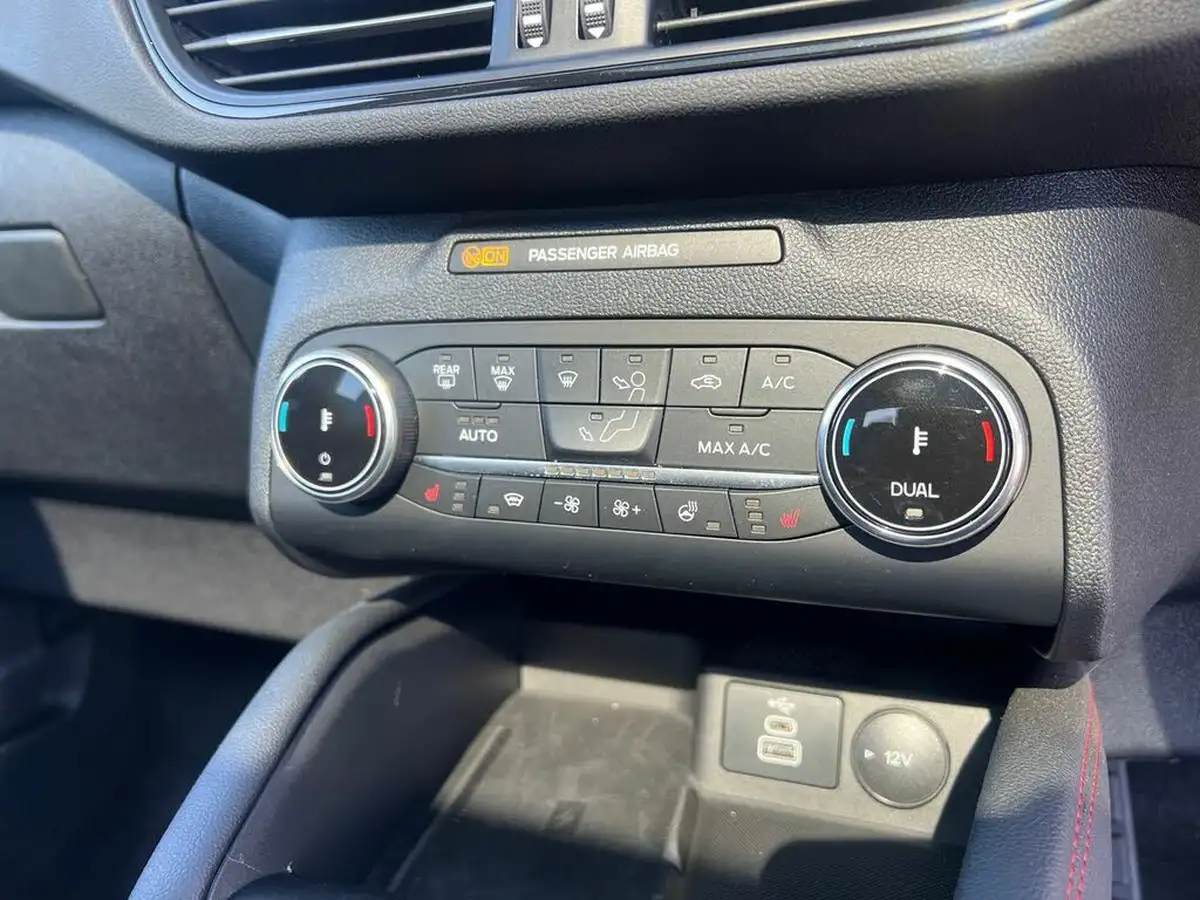 2024-ford-kuga-25t-st-line-x-edition-225ps-phev-big-21