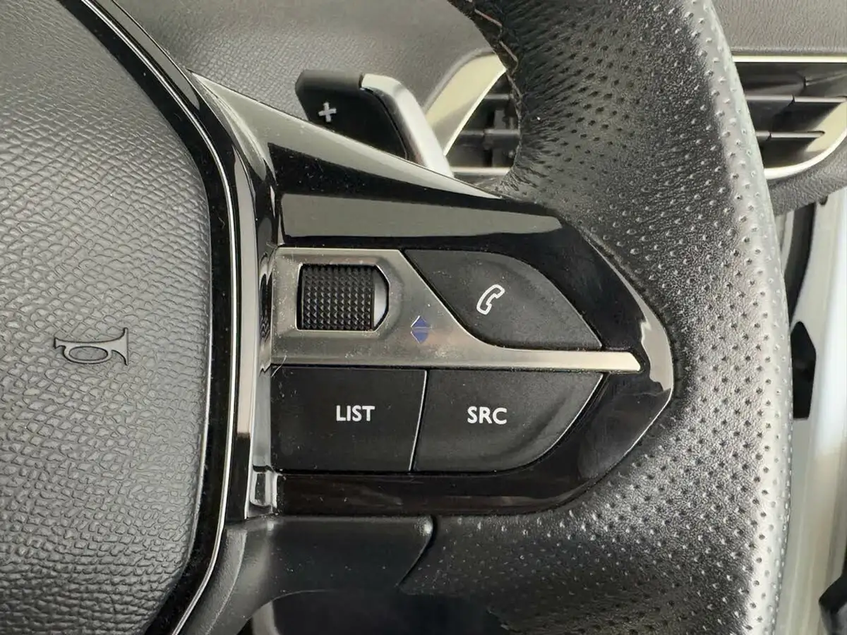 2021-peugeot-5008-suv-12-puretech-gt-eat8-big-19