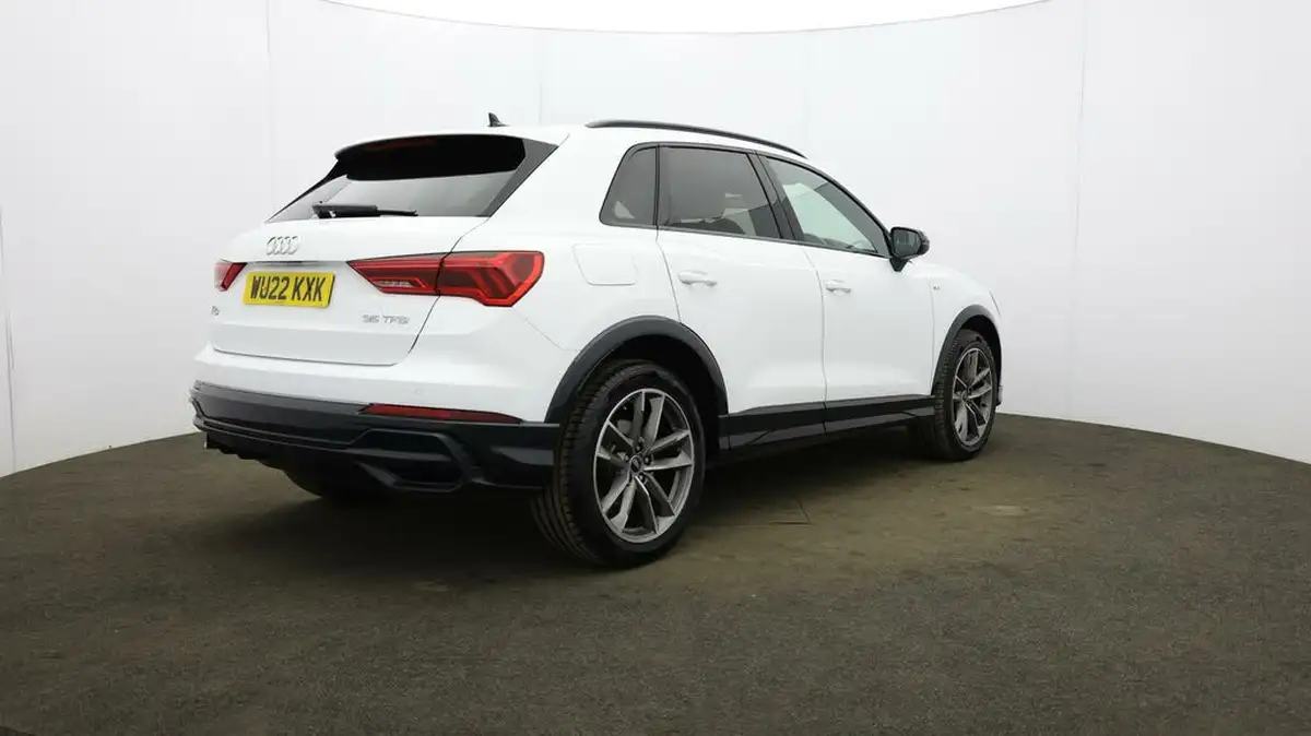 2022-audi-q3-15-35-tfsi-black-edition-codcomfort-sound-pack-station-wagon-big-52