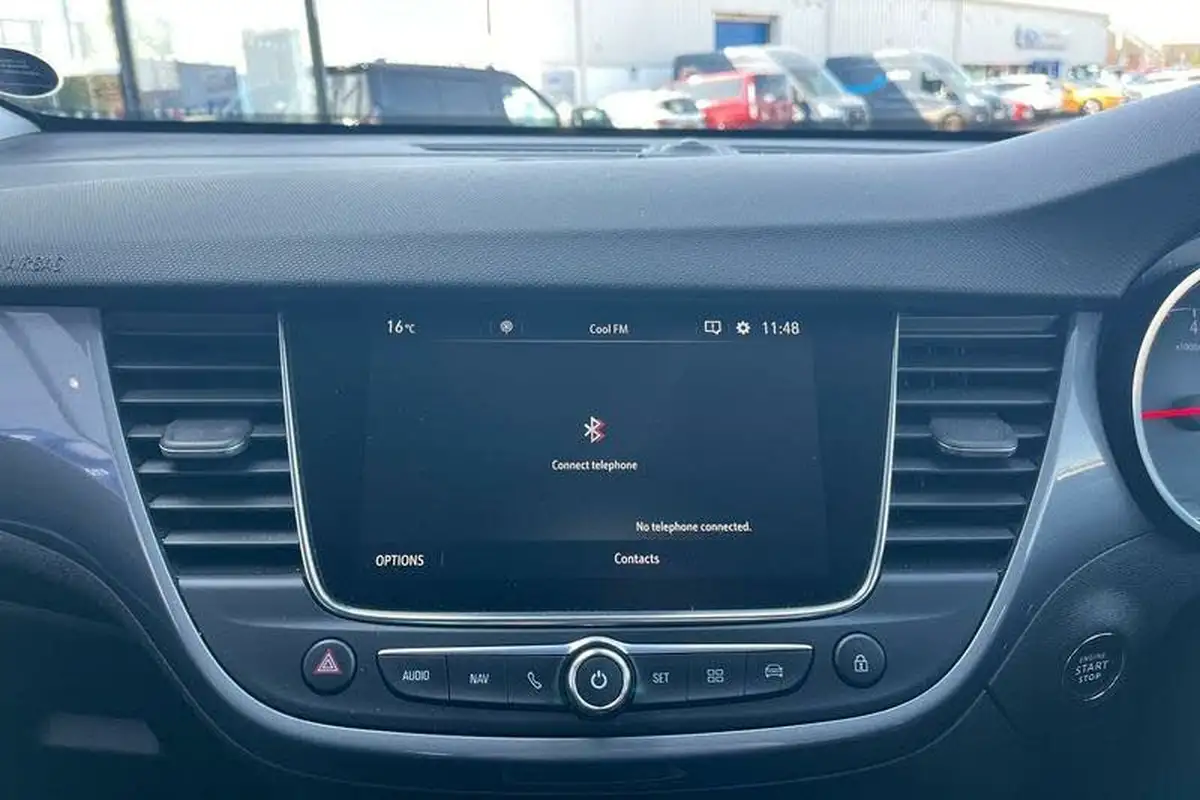 2022-vauxhall-crossland-12-ultimate-130ps-big-25